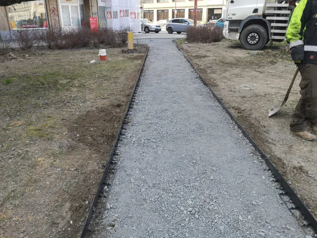 Stavba mlátového chodníka na Krížnej a Karadžičovej ulici v Bratislave obrázok číslo 6